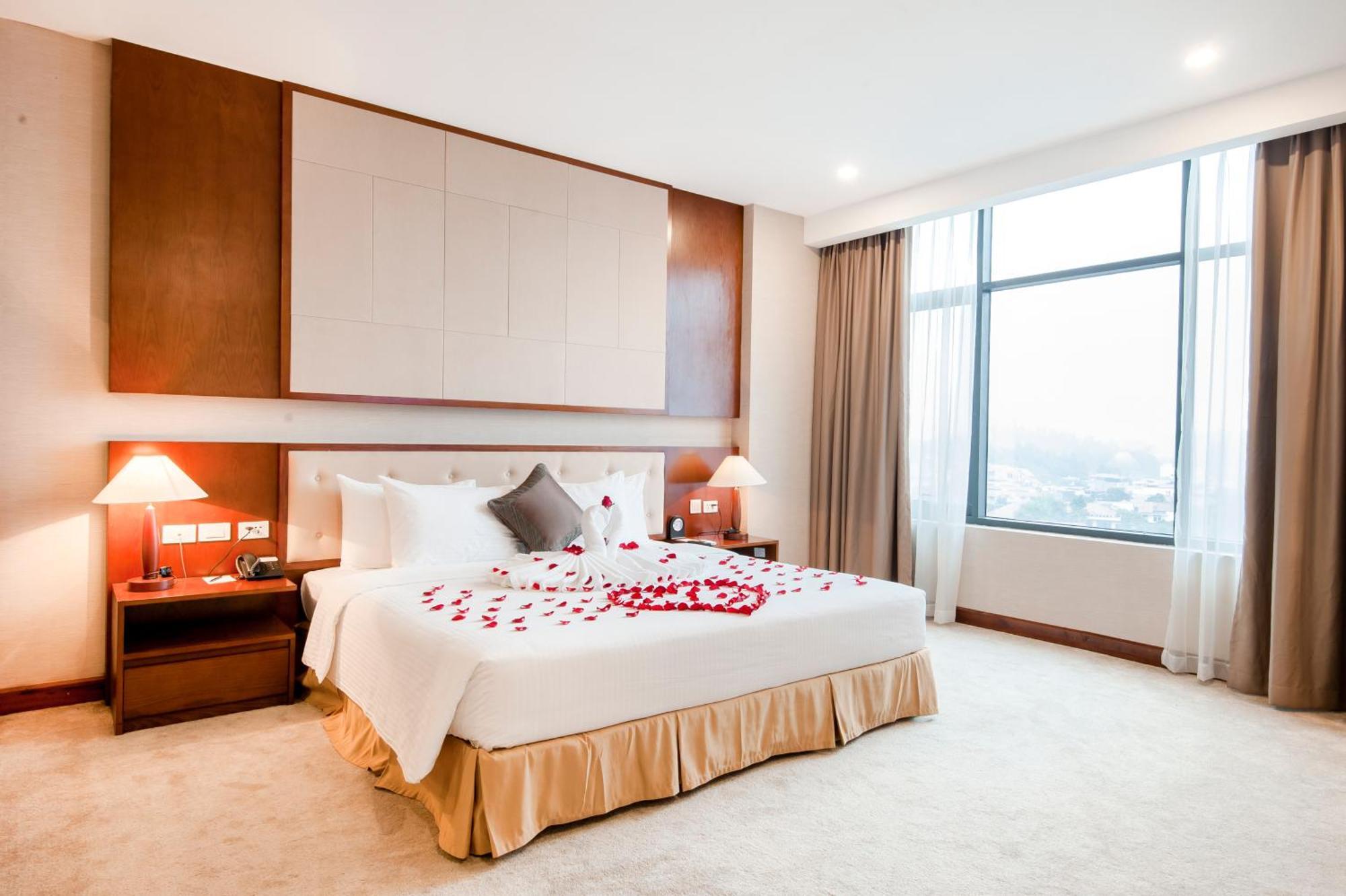 Muong Thanh Grand Lao Cai Hotel Dış mekan fotoğraf