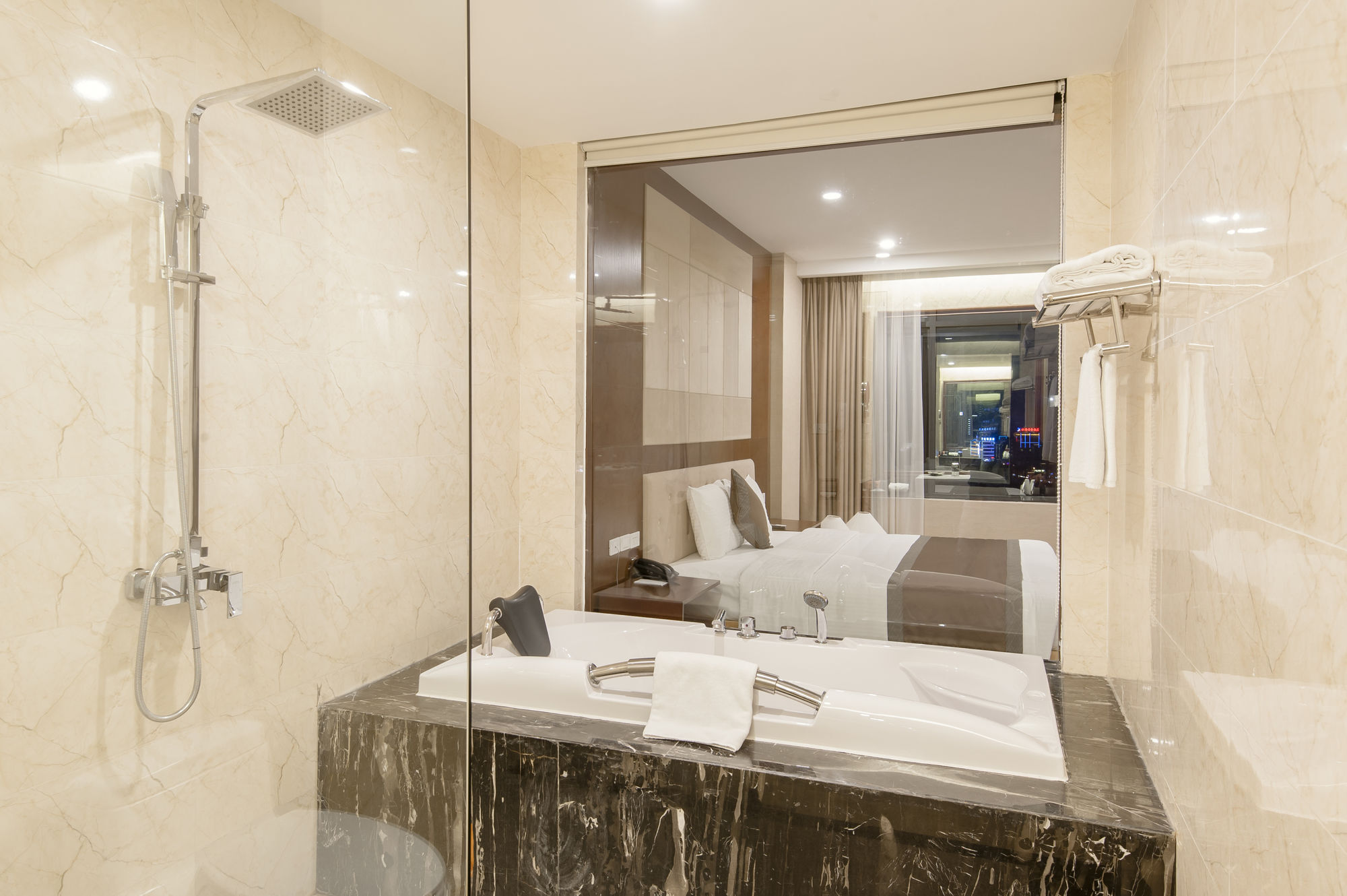 Muong Thanh Grand Lao Cai Hotel Dış mekan fotoğraf